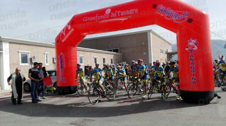 Sant’Arsenio: successo per la II edizione del Giro Cicloturistico del Vallo di Diano “Memorial Raimondo Stabile”