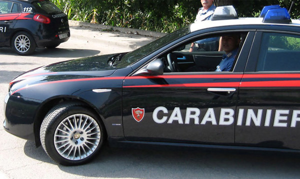 Aggrediscono Carabinieri intervenuti per sedare liti, arrestati due pregiudicati nel Cilento