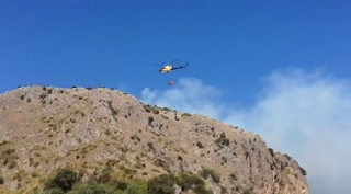 A fuoco la collina della Molpa a Palinuro. Diversi ettari distrutti dalle fiamme