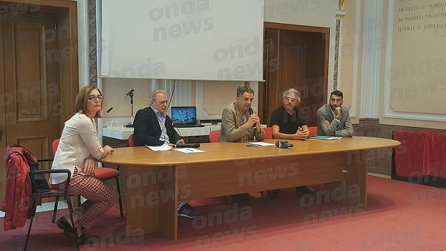 conferenza stampa mensa sala consilina 20 settembre 01